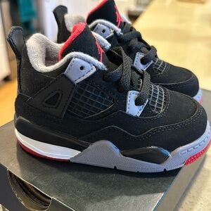 New Jordan 4 Retro Todder Black red Size 5C